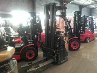 Hochhubwagen Fahrerstand Caterpillar NSR16N