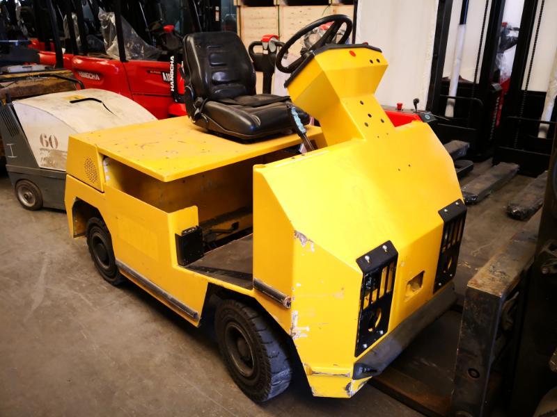 Terminaltraktoren Charlatte TE208 - 1