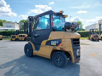 4-Rad Gabelstapler Caterpillar GP45N - 3