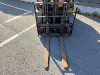 4-Rad Gabelstapler Caterpillar GP25N - 6