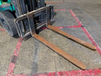 4-Rad Gabelstapler Mitsubishi FG25N