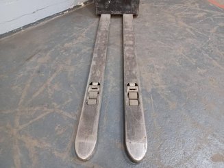 Niederhubwagen mit Deichsel Caterpillar NPP20N2