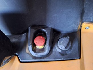 Niederhubwagen mit Deichsel Caterpillar NPP20N2E