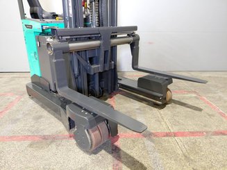 Mehrwege-Schubmaststapler Mitsubishi RBM25 N3