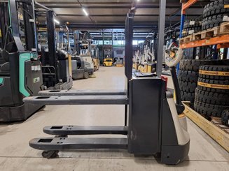 Niederhubwagen mit Deichsel Crown WP3080 - 10