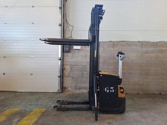 Hochhubwagen mit Deichsel Caterpillar NSP16N2