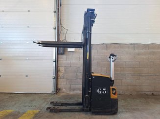 Hochhubwagen mit Deichsel Caterpillar NSP16N2