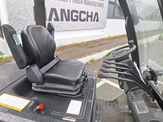 4-Rad Gabelstapler Hangcha AE30-I - 12