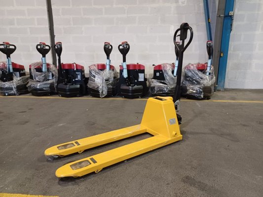 Niederhubwagen mit Deichsel Microlift P15SE - 1