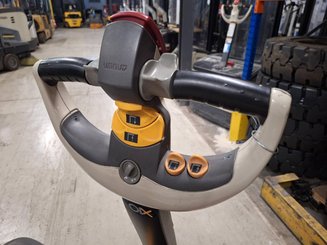 Niederhubwagen mit Deichsel Crown WP3080