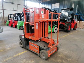 Senkrechtlift JLG TOUCAN DUO
