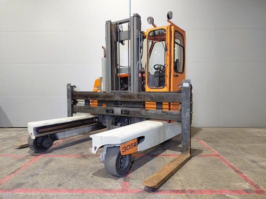 Seitenstapler Hubtex DQ30-G - 1
