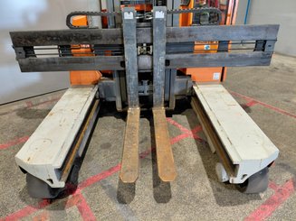 Seitenstapler Hubtex DQ30-G - 7