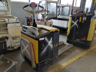Niederhubwagen Fahrerstand Caterpillar NPV20N - 1