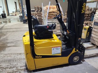 3-Rad Gabelstapler Yale ERP15 - 1