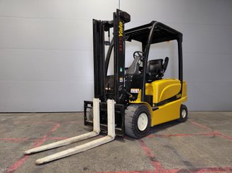 Elektrostapler Yale ERP35 VL