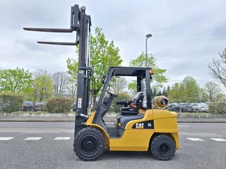 4-Rad Gabelstapler Caterpillar GP35 NTD