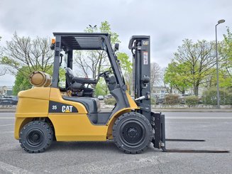 4-Rad Gabelstapler Caterpillar GP35 NTD