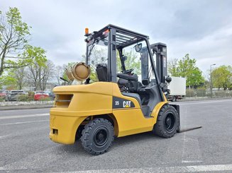 4-Rad Gabelstapler Caterpillar GP35 NTD