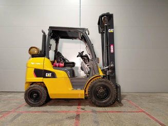 4-Rad Gabelstapler Caterpillar GP40NTD