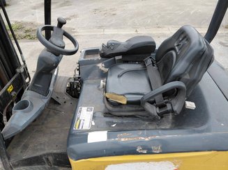 4-Rad Gabelstapler Caterpillar EP25CN