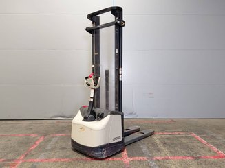Hochhubwagen mit Deichsel Crown WF3000