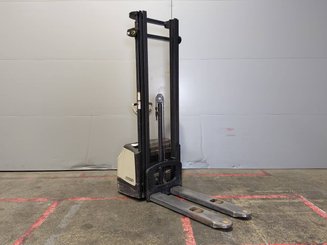 Hochhubwagen mit Deichsel Crown WF3000