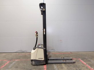 Hochhubwagen mit Deichsel Crown WF3000