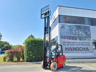 4-Rad Gabelstapler Hangcha AE30