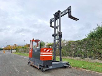 Mehrwege-Seitenstapler AMLIFT CEL25-1245