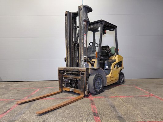 4-Rad Gabelstapler Caterpillar GP25NTD - 1