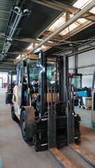 4-Rad Gabelstapler Caterpillar DP40N - 1