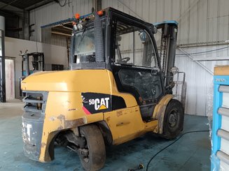 4-Rad Gabelstapler Caterpillar DP50NT