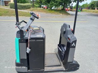 Schlepper Mitsubishi TRB50 - 1