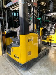 Schubmaststapler Yale MR14 - 1