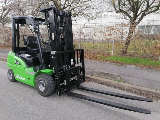 4-Rad Gabelstapler - XC30i