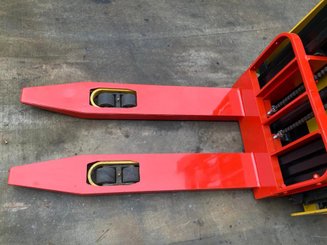 Hochhubwagen Yale MS12X