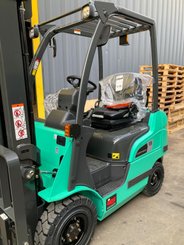 4-Rad Gabelstapler Mitsubishi FG18N