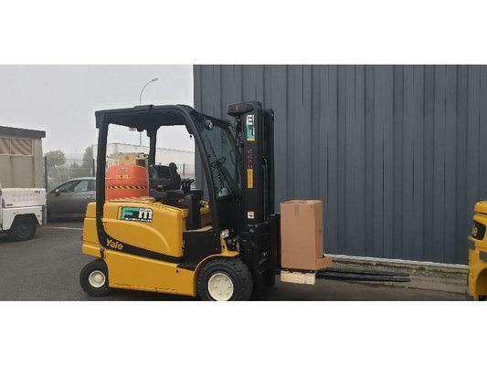 Elektrostapler Yale ERP30VL - 1