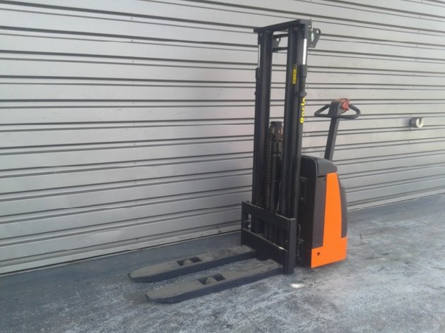 Hochhubwagen mit Deichsel Rocla SW12 - 1