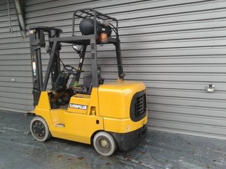 4-Rad Gabelstapler Caterpillar GC40K - 1