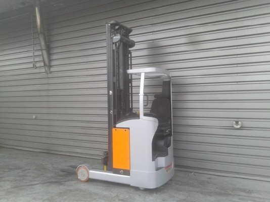 Schubmaststapler STILL FMX14 - 1