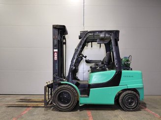 4-Rad Gabelstapler Yale GLP35 - 4