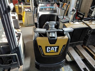 Schlepper Caterpillar NTR30N