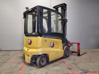 4-Rad Gabelstapler Caterpillar EP30CN