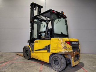 4-Rad Gabelstapler Hyundai 45B9