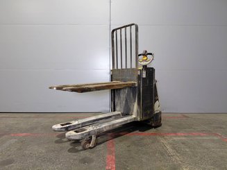 Niederhubwagen mit Deichsel Crown WP3080 - 1