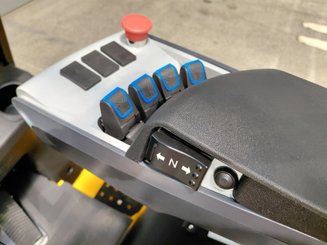 4-Rad Gabelstapler Hangcha XE25Hi ( CPD25-XEY2H2-SI )