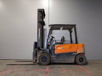 4-Rad Gabelstapler Doosan B50X-7