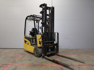 3-Rad Gabelstapler Caterpillar EP16NT